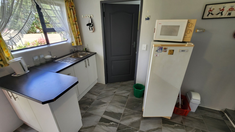 3 Bedroom Property for Sale in Fraaiuitsig Western Cape